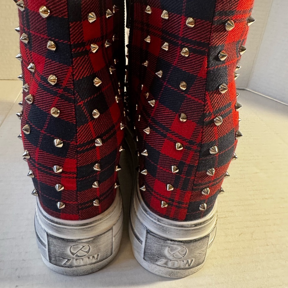 Anthony Wang Red Plaid High-Top Sneakers Silver Studs Goth Grunge Punk NIB 7 - Picture 4 of 6